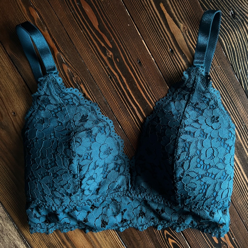 MOMANDA • nursing bra floral lace plunge bralette v-neck feminine lightweight